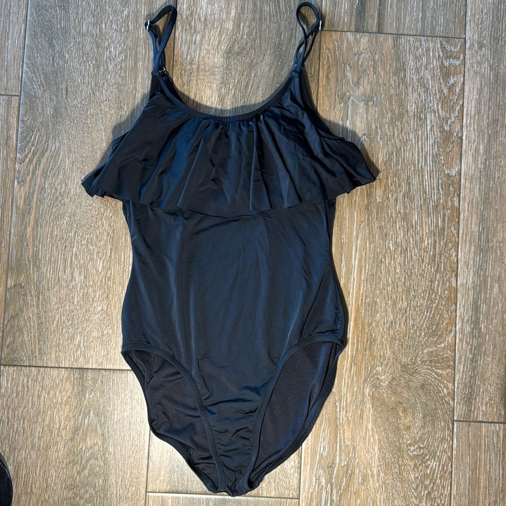 Garnet Hill black one piece swimsuit with ruffle overlay sz 6”